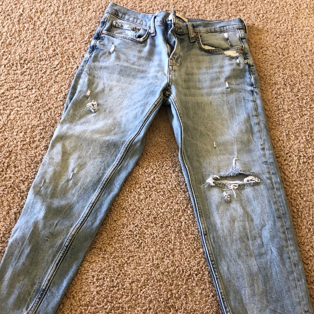 Zara skinny ripped jean / size 6